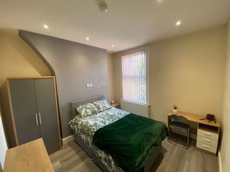 Hawarden Avenue, Liverpool - Photo 4