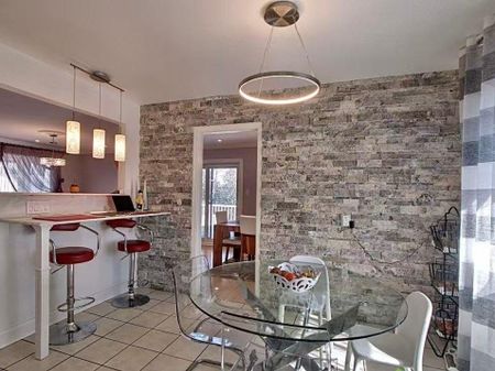 Maison de plain-pied à louer - Brossard (Noms de rues (B)) Maison de plain-pied à louer - Brossard (Noms de rues (B)) - Photo 5