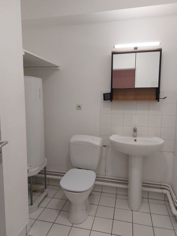 Location Appartement 2 pièces 45m² BEAUVAIS 60000 - Photo 5