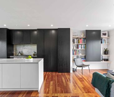 Tidy 2 bedrooms, Northcote - Photo 3