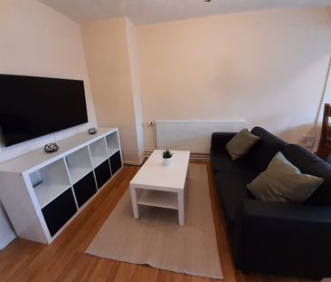 4 Bed End Terrace, Cranmer Walk, NG3 - Photo 2