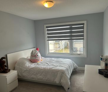 For Lease - 751 Freeport Street, London North, Ontario - Photo 1
