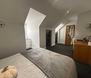Bed En Suite Student Flat, LN1 - Photo 5