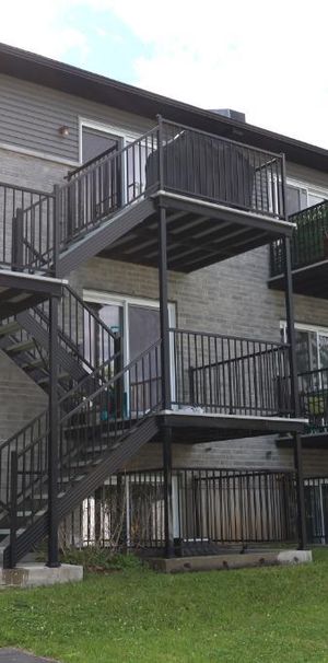 5 1/2 à louer Longueuil - Photo 1