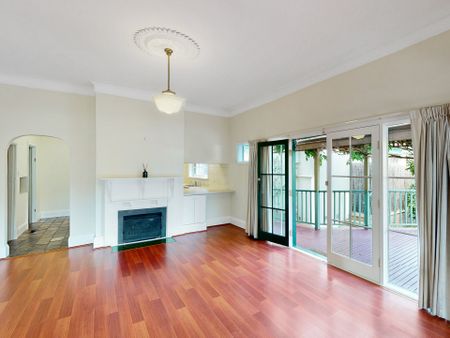 11 Tower Street, Surrey Hills - Photo 2