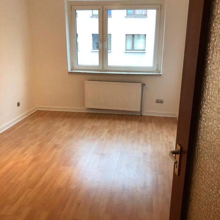 Gepflegte helle 2Zimmer Wohnung mit Küche 45139 Essen - Photo 1