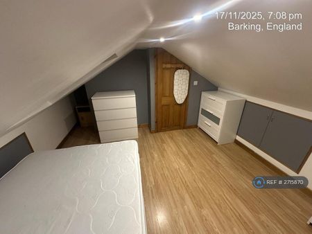 5 bedroom terraced house to rent - Photo 4