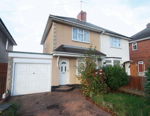 3 bedroom semi-detached house to rent - Photo 1