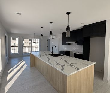 4 1/2 à Louer à Alma - Avenue René-Gagno - Photo 1