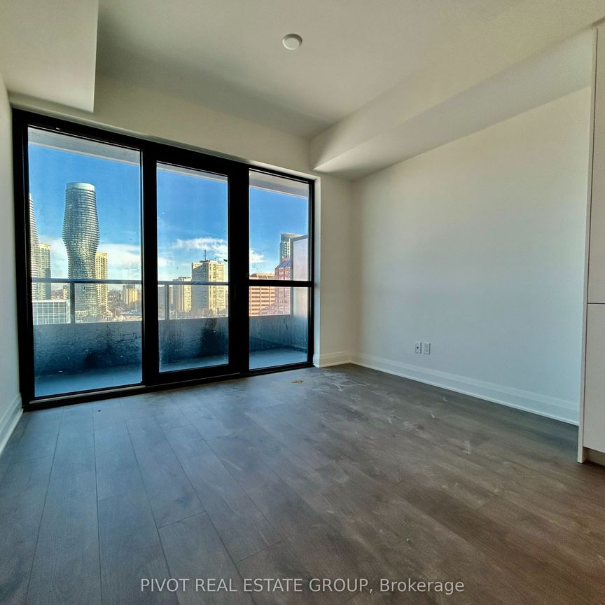 2 Erskine Road #807 - Photo 1