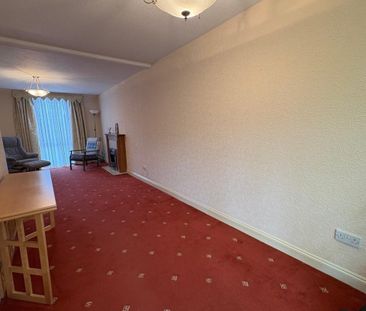 Brownlow court - Photo 3