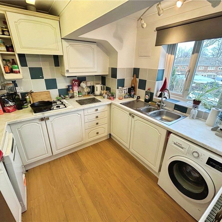 2 bedroom apartment to rent - Photo 1