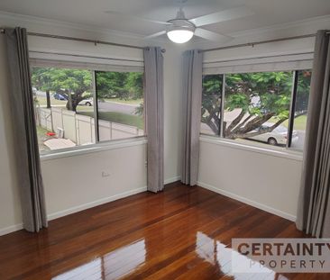 Beautiful two story home in Cleveland! - Photo 3