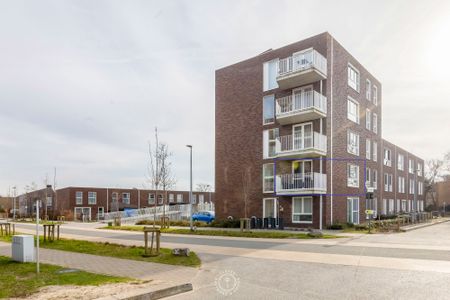 Ruim 3-slaapkamerappartement met terras en autostaanplaats - Photo 4