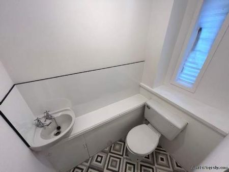 3 bedroom property to rent in Erskine - Photo 2