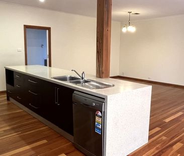 FOUR BEDROOM FAMILY HOME - Photo 5