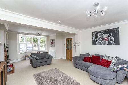 Maybury Hill, Woking, Surrey, GU22 8AB - Photo 3