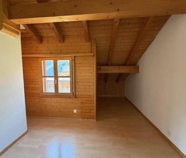 3.5 Zimmer-Dachwohnung mit wunderbarer Sicht auf Thusis zu vermieten - Photo 6