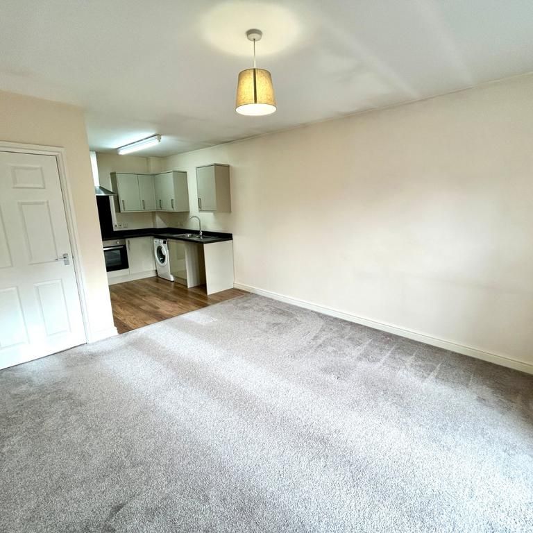 2 bedroom property to rent - Photo 1