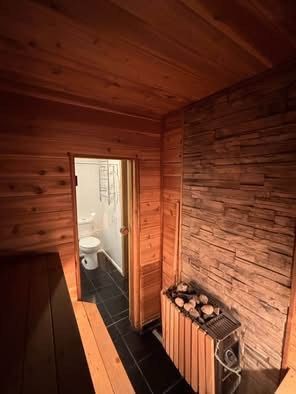 For Lease - 37 Tobermory Crescent, Kanata, Ontario - Photo 2