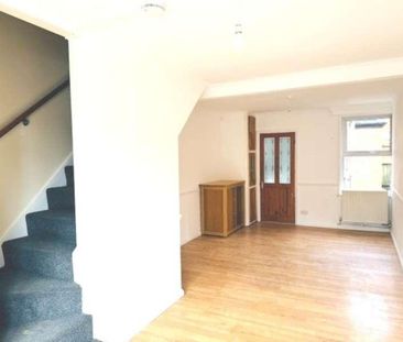 Abercromby Avenue, High Wycombe, HP12 - Photo 1