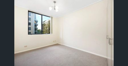 Spacious 1 Bedroom Apartment - Photo 5