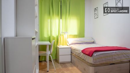 madrid, Community of Madrid 28025 - Photo 4