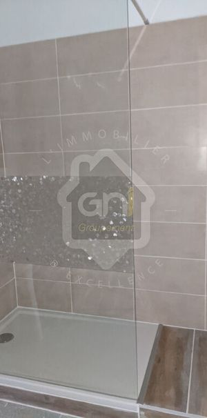 Arles, T2 au 1er étage de 50m², - Photo 1