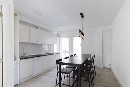 Calle Marcelino Castillo, Madrid, Community of Madrid 28047 - Photo 2