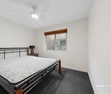 Furnished Inner-city Living - Photo 6