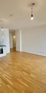moderne 2-Zimmer Wohnung mit Freifläche im 3. Obergeschoss - ab sofort verfügbar! - Photo 1