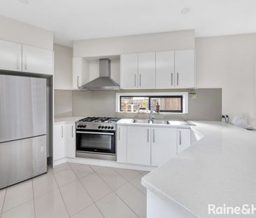 Beautiful 3-Bedroom Unit in Dandenong! - Photo 6