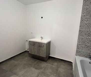 Location Appartement 3 pièces 64m² NEUILLY SUR MARNE 93330 - Photo 5