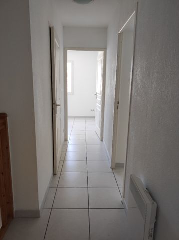 A LOUER VILLA T5 + EXTERIEUR SIGEAN - Photo 3