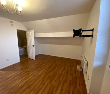 Studio Flat, Stockwood Crescent, LU1 - Photo 4