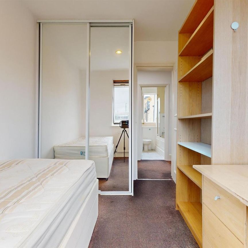 3 bedroom property to let - Photo 1