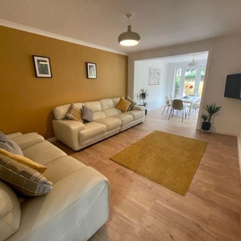 2 bedroom semi-detached house to rent - Photo 1
