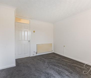 3 bedroom - Photo 2