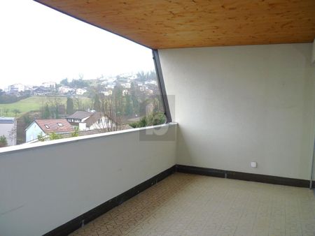 CONFORTABLE, SPACIEUX & WITH PANORAMA SUR LE LAC - Photo 4