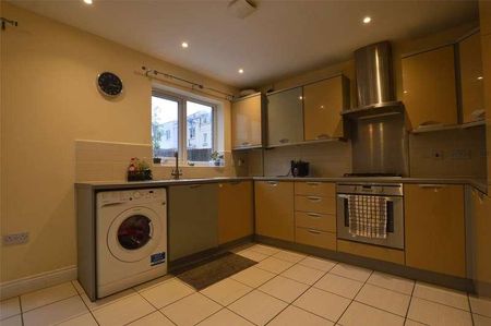 Ruardean Walk, Cheltenham, Gloucestershire, GL52 - Photo 2