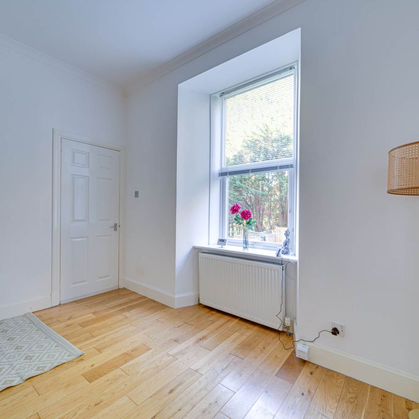 Price £695 pcm - Available 15/04/2026 - Unfurnished - Photo 1