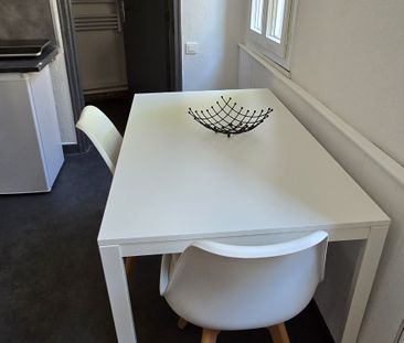 T1 meublé et climatisé proche cours Mirabeau Idéal étudiant - Photo 3