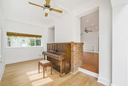 Glenluce Road, Blackheath SE3 - Photo 5