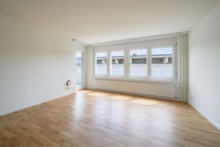 Familienwohnung in ruhiger Umgebung mit grossem Gartensitzplatz! - Photo 5