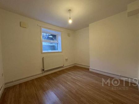 Victoria Grove, Folkestone, CT20 - Photo 4