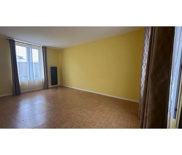 Location Appartement 3 pièces 62m² ABBEVILLE 80100 - Photo 2