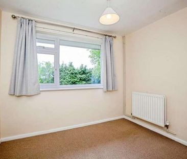 Maidenhead, Berkshire, SL6 - Photo 6