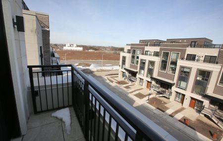 For Lease - 11 Walder Lane Unit# J301, Richmond Hill, Ontario - Photo 5