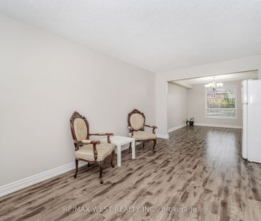 For Lease - 86 Dina Road, Vaughan, Ontario - Photo 6