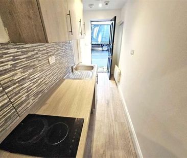 West Road, Westcliff On Sea, Westcliff On Sea, SS0 - Photo 2